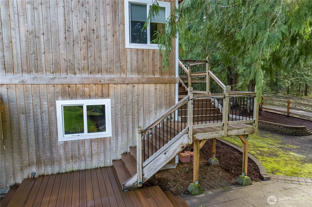4545 Steamboat Island Road NW Olympia WA 98502