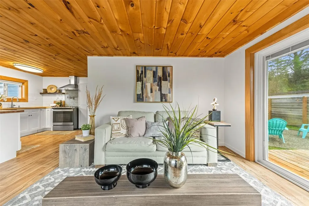 2316 S Pleasant Drive Westport WA 98595