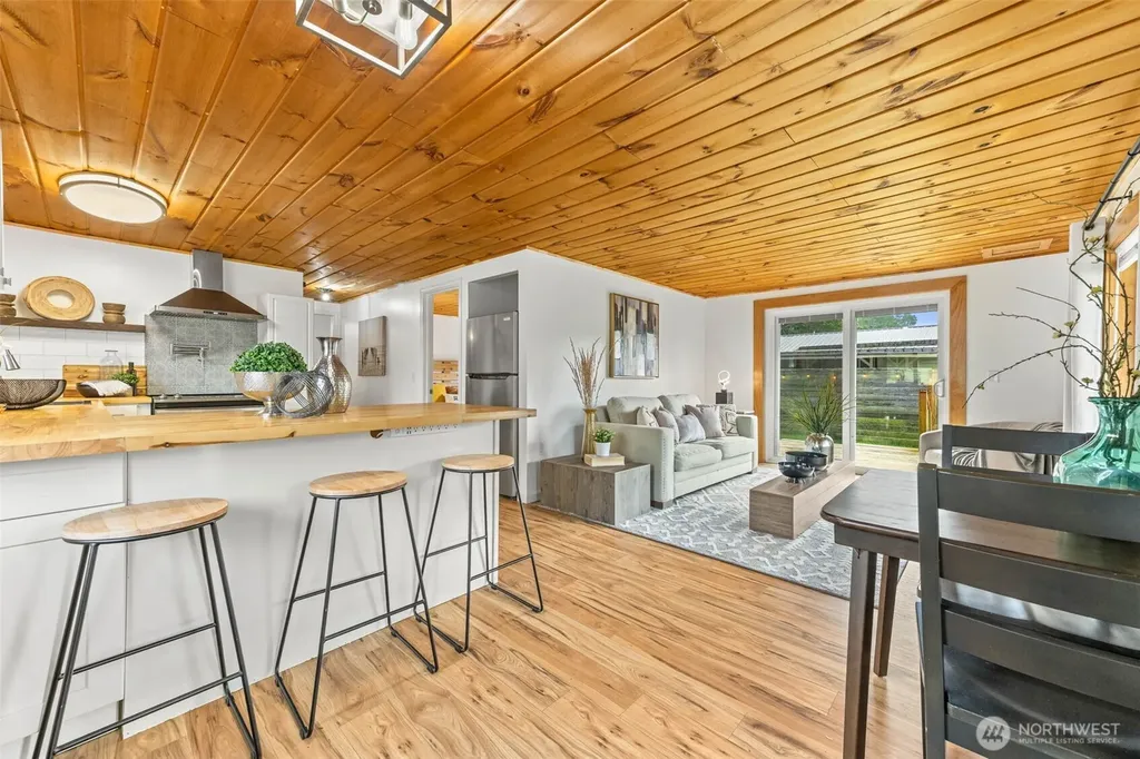2316 S Pleasant Drive Westport WA 98595