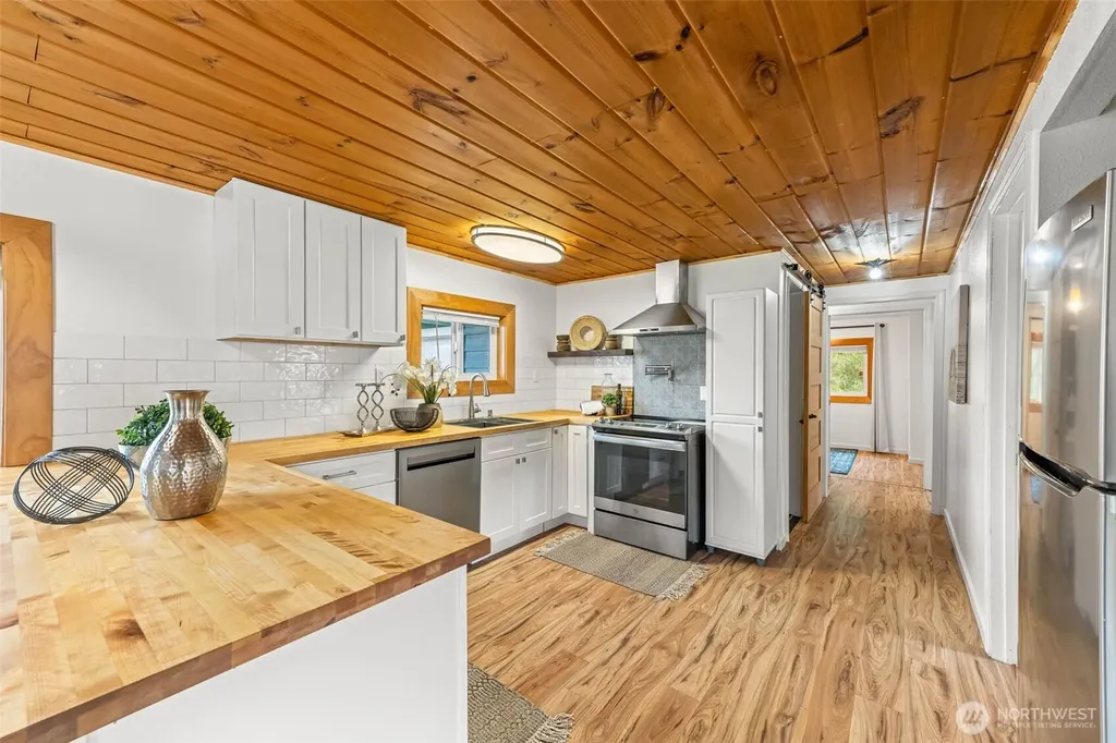 2316 S Pleasant Drive Westport WA 98595