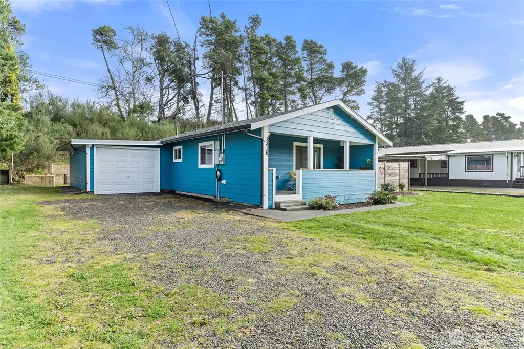 2316 S Pleasant Drive Westport WA 98595