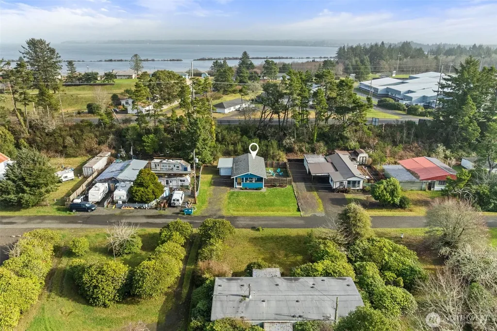 2316 S Pleasant Drive Westport WA 98595