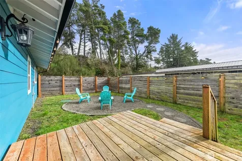 2316 S Pleasant Drive Westport WA 98595