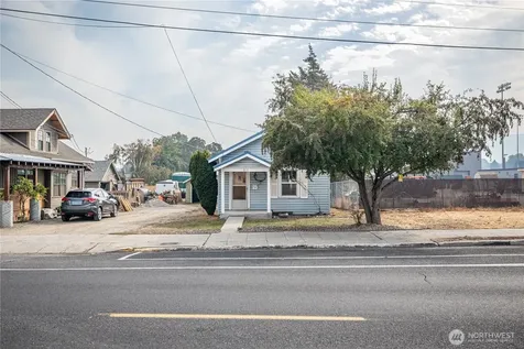 915 Orondo Avenue Wenatchee WA 98801