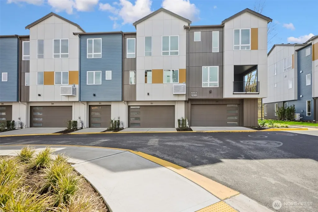 12201 137th Place NE Redmond WA 98052