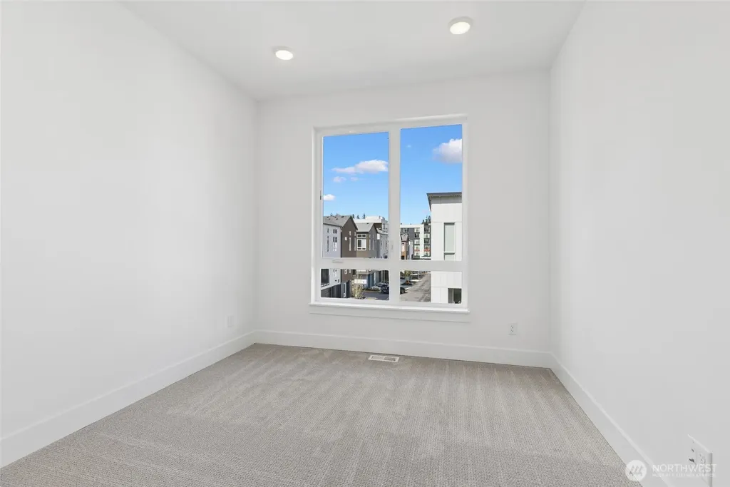 12201 137th Place NE Redmond WA 98052