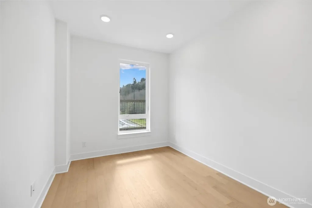 12201 137th Place NE Redmond WA 98052