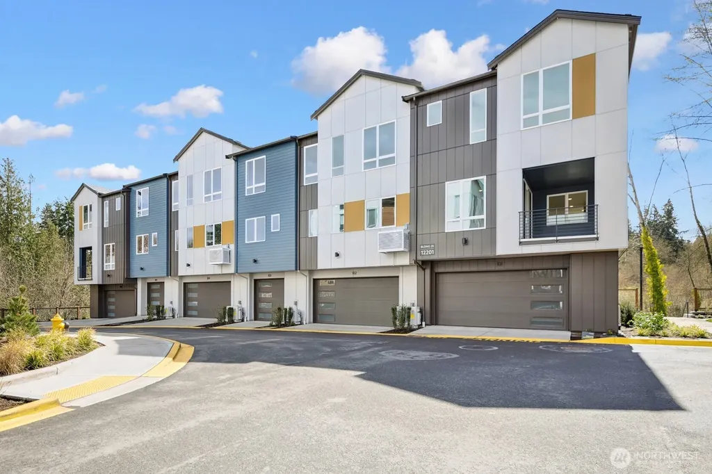 12201 137th Place NE Redmond WA 98052