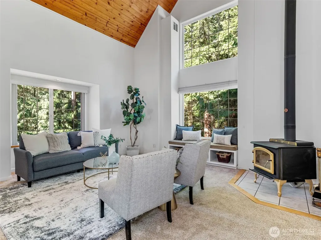 931 Jolie Way Port Townsend WA 98368