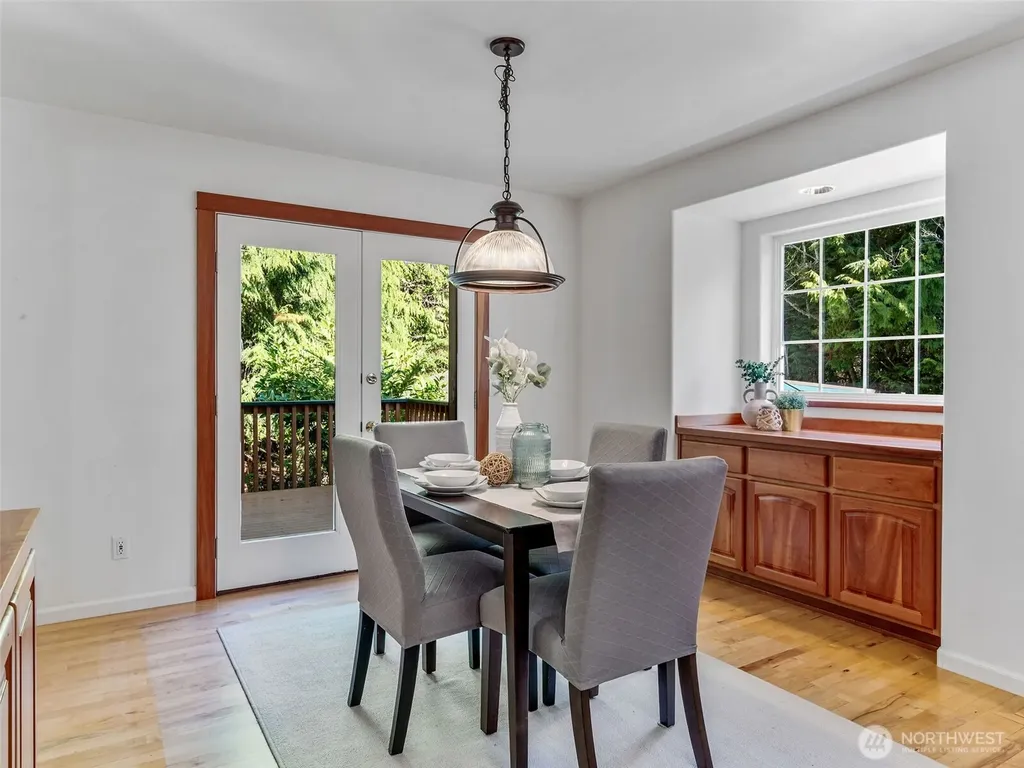931 Jolie Way Port Townsend WA 98368