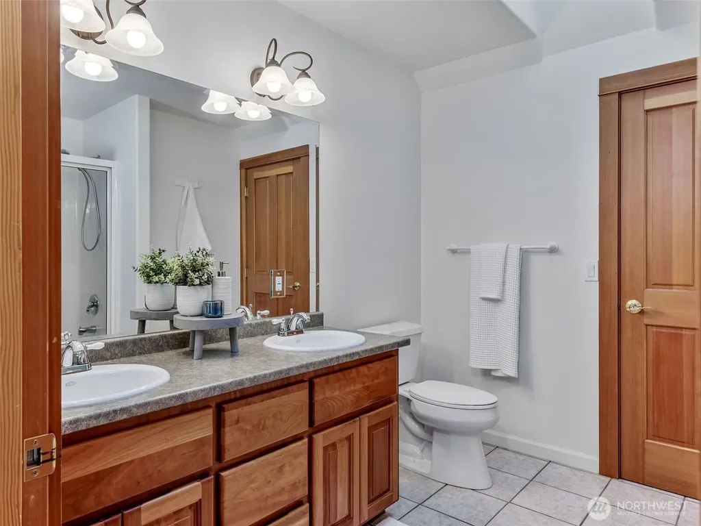 931 Jolie Way Port Townsend WA 98368