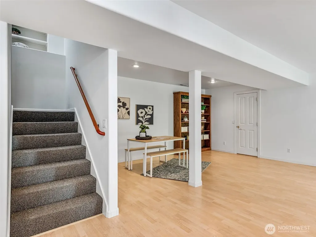 931 Jolie Way Port Townsend WA 98368