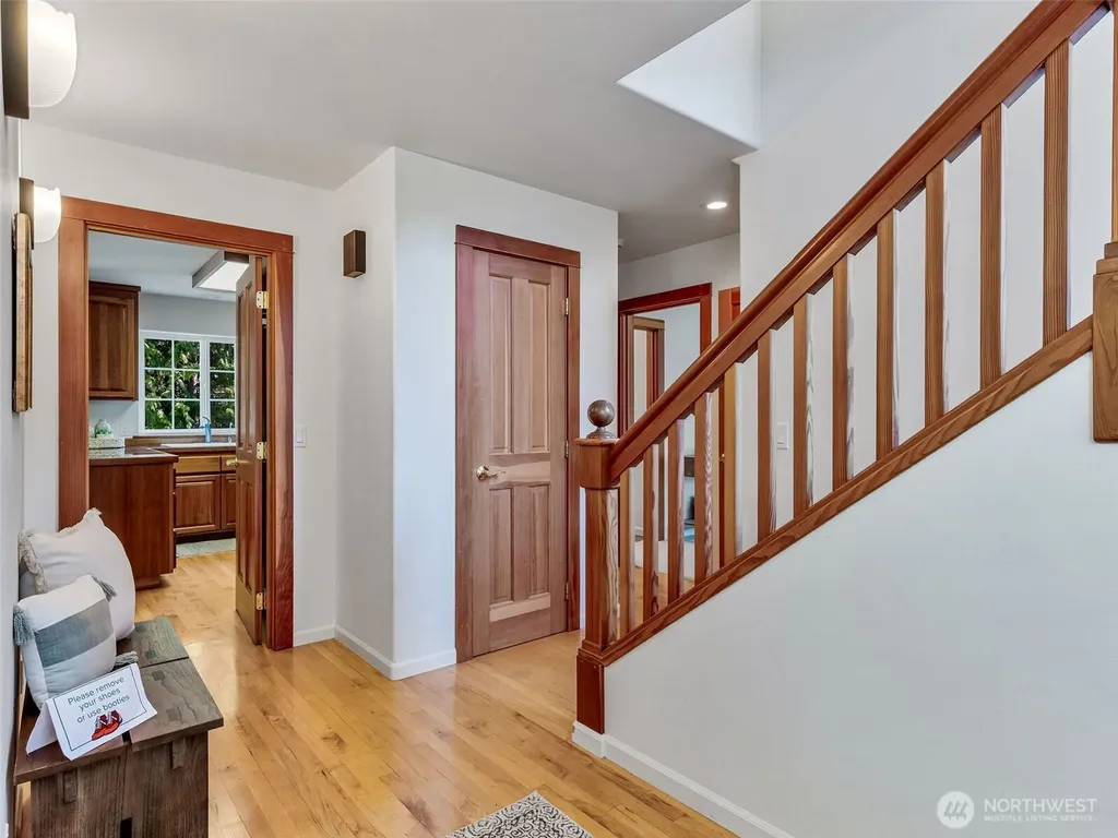 931 Jolie Way Port Townsend WA 98368