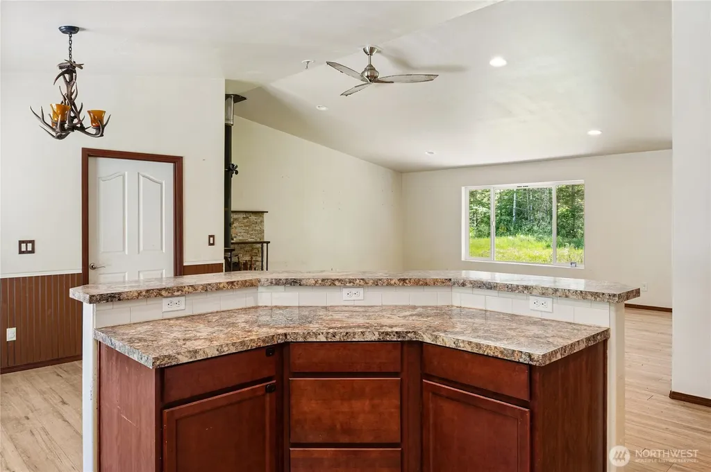 231 W New Moon Lane Matlock WA 98560