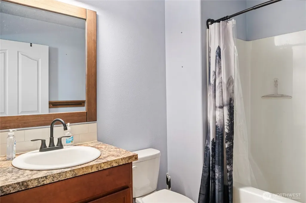 231 W New Moon Lane Matlock WA 98560