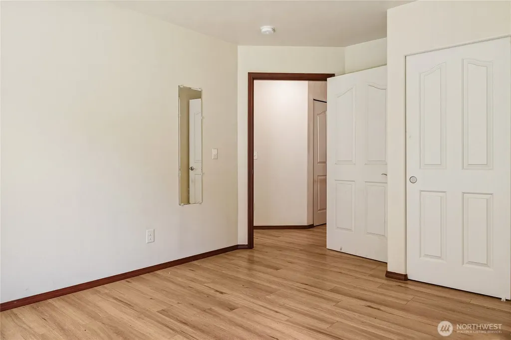 231 W New Moon Lane Matlock WA 98560