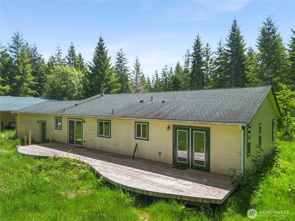 231 W New Moon Lane Matlock WA 98560