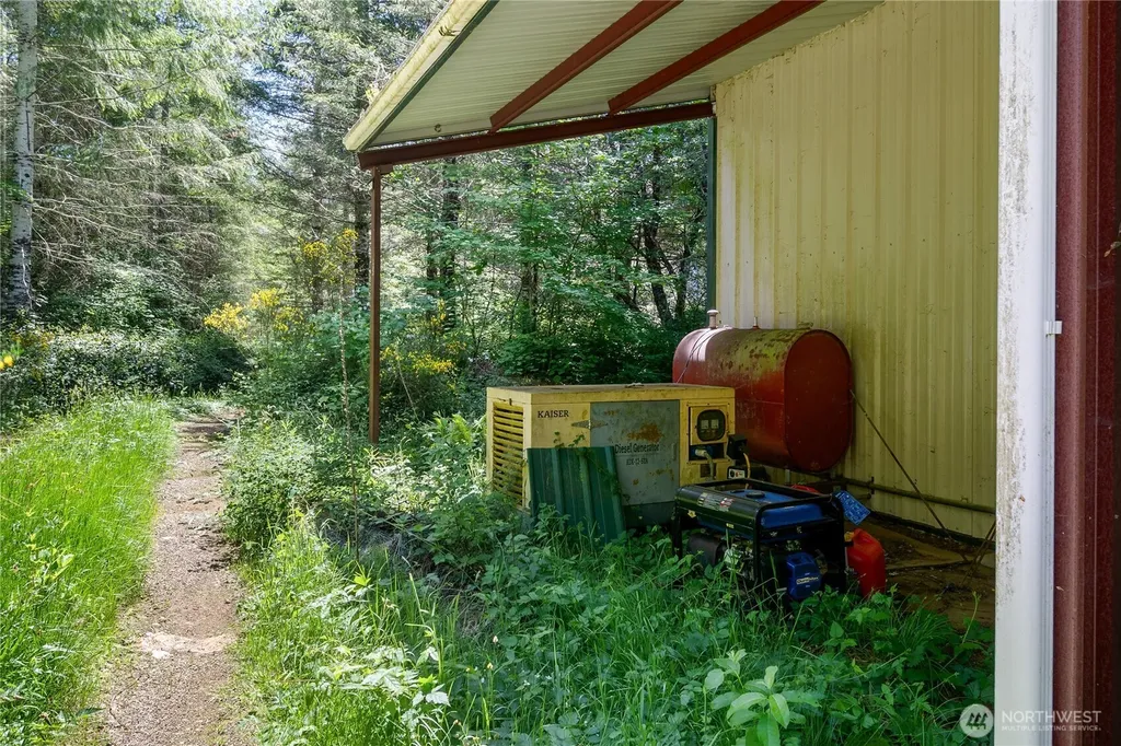 231 W New Moon Lane Matlock WA 98560