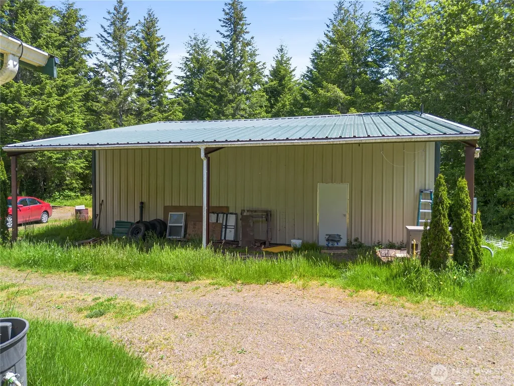 231 W New Moon Lane Matlock WA 98560