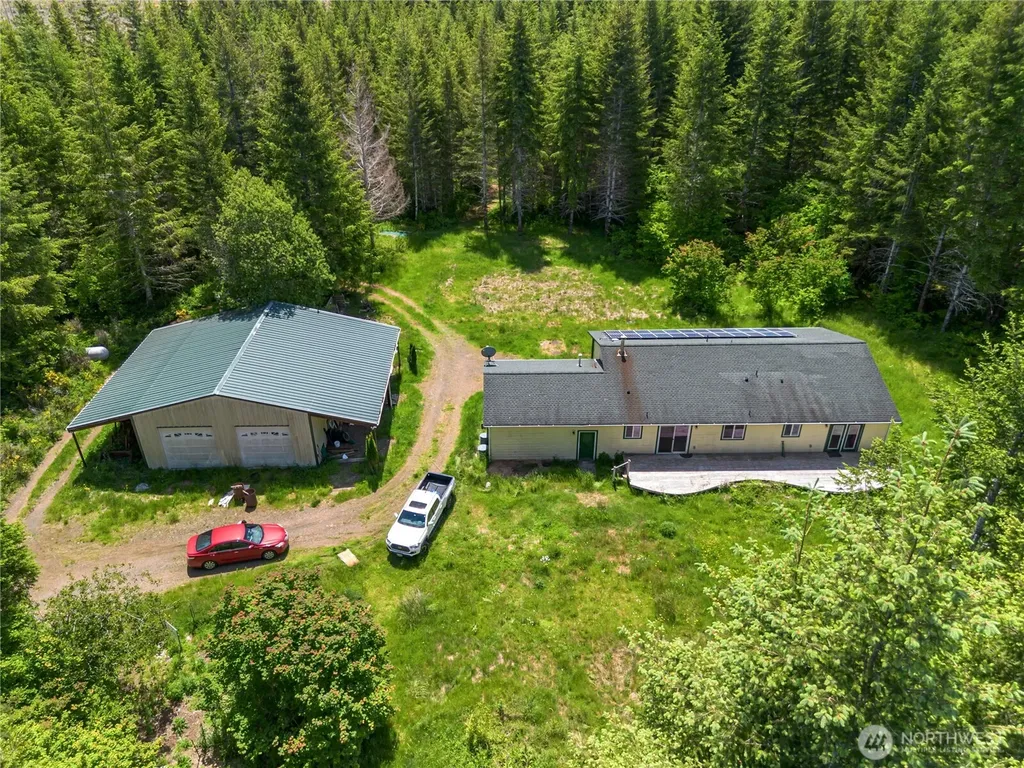 231 W New Moon Lane Matlock WA 98560