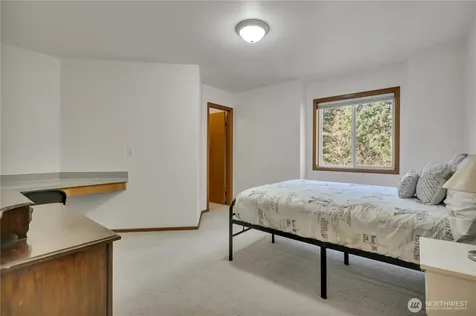 13515 152nd Street E Puyallup WA 98374