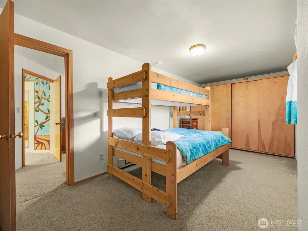 21909 Pacific Way Ocean Park WA 98640