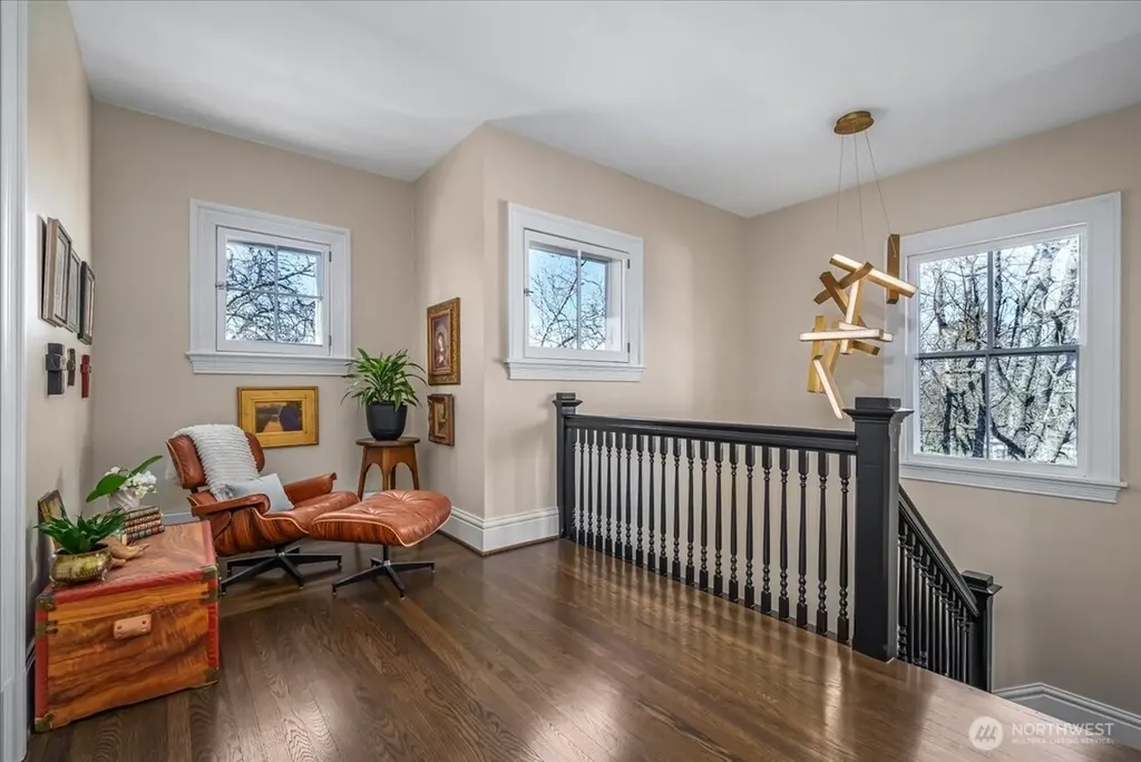 4200 Washington Avenue W Seattle WA 98199