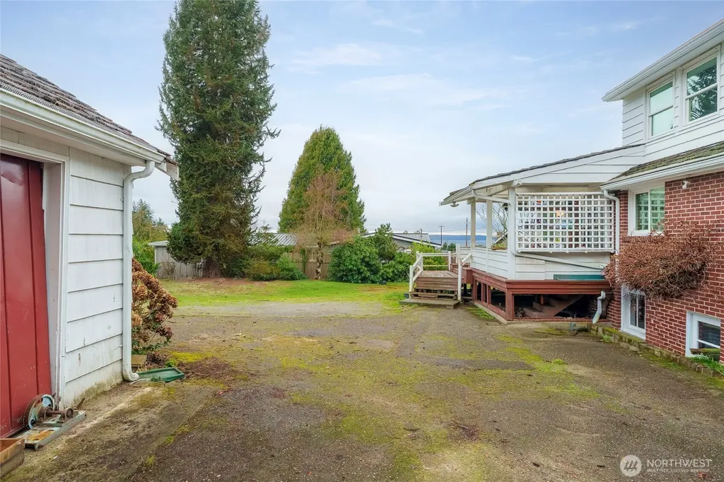 1020 Puget Drive Edmonds WA 98020