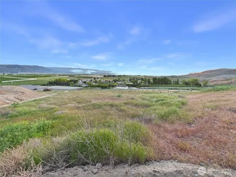 236 S Partridge Lane East Wenatchee WA 98802