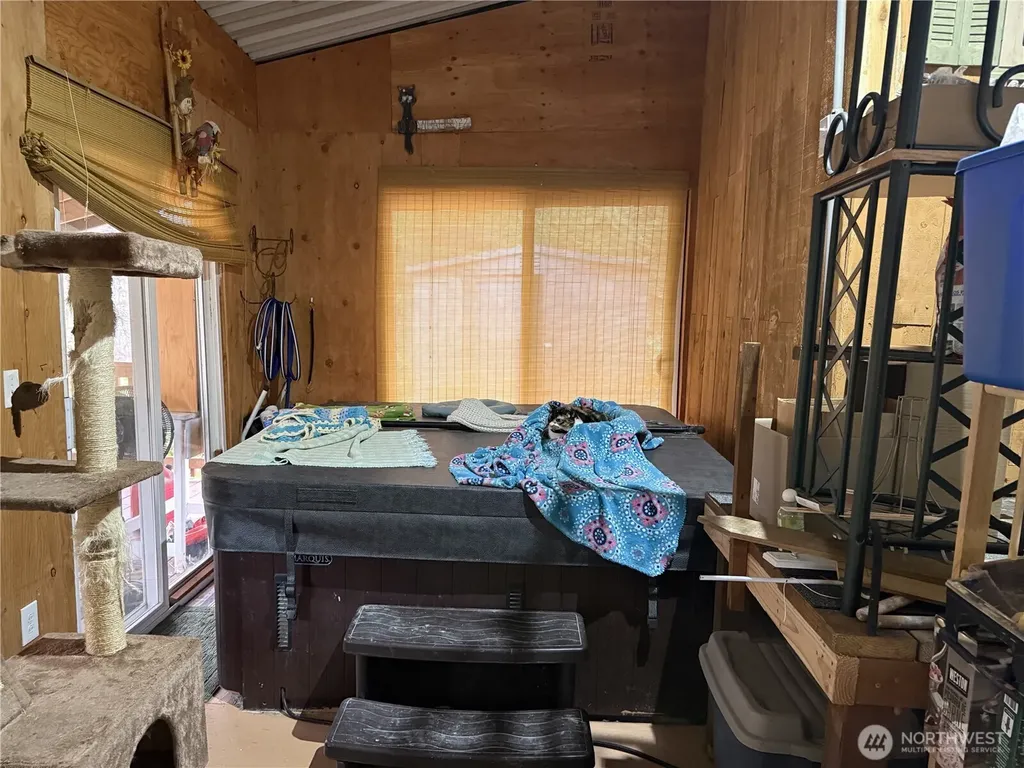 192 W Arrowhead Drive Elma WA 98541
