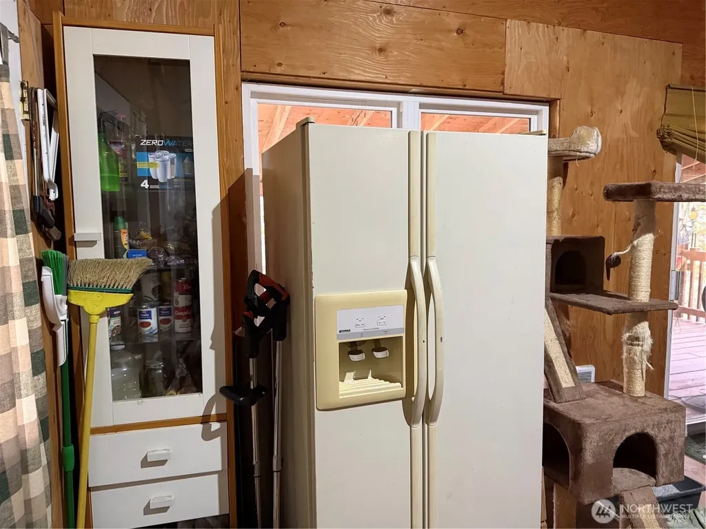 192 W Arrowhead Drive Elma WA 98541