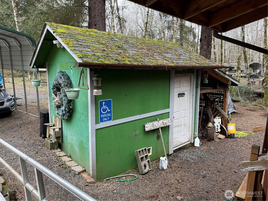 192 W Arrowhead Drive Elma WA 98541