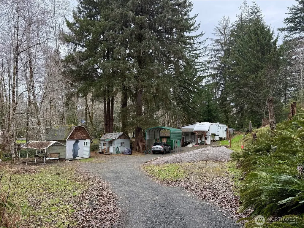 192 W Arrowhead Drive Elma WA 98541