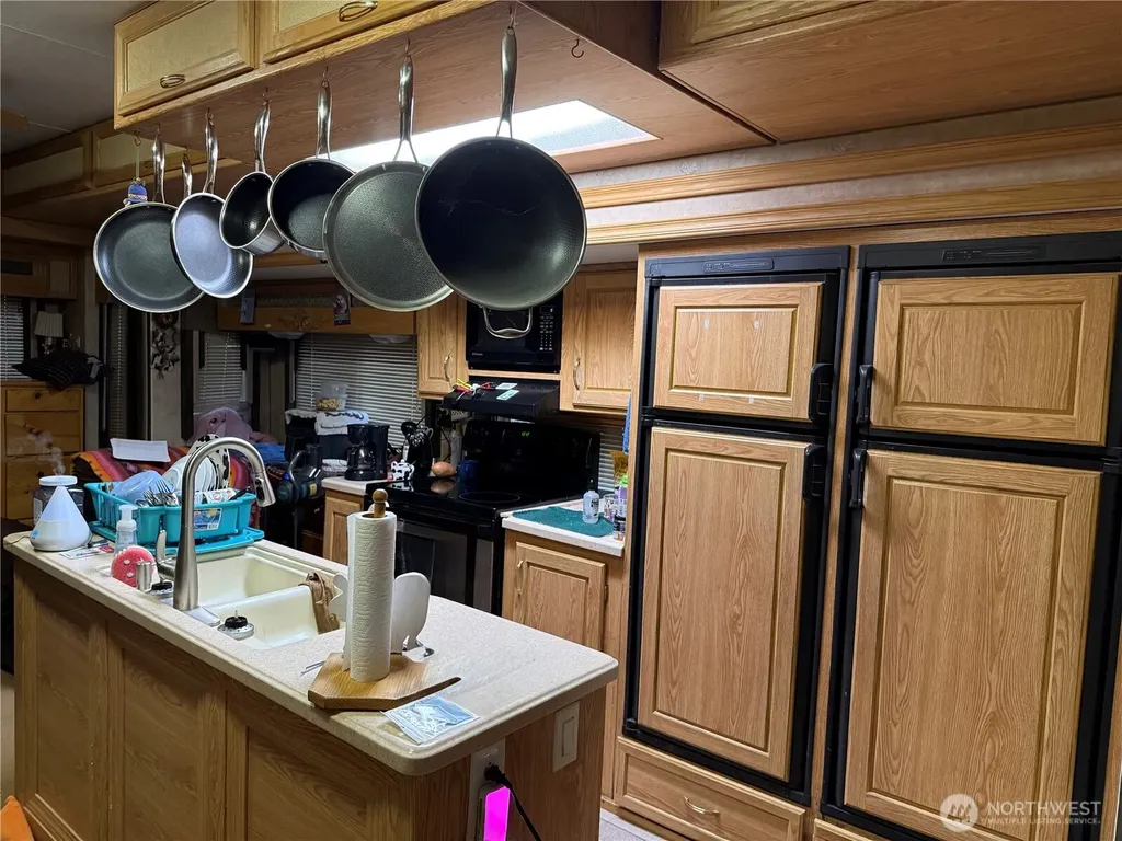 192 W Arrowhead Drive Elma WA 98541