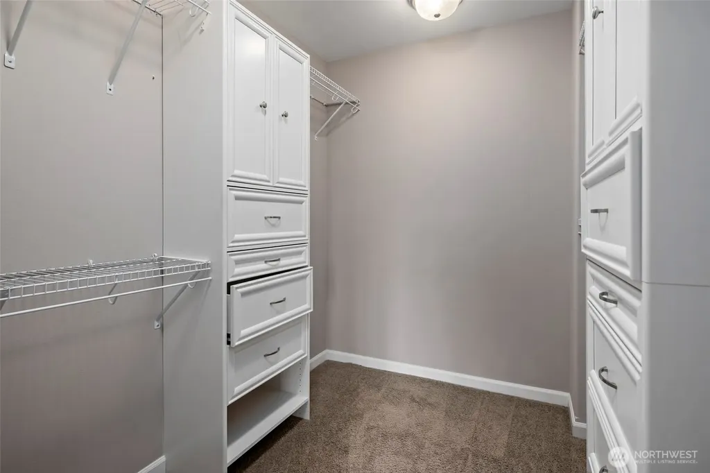2722 SW Fairway Point Drive Oak Harbor WA 98277
