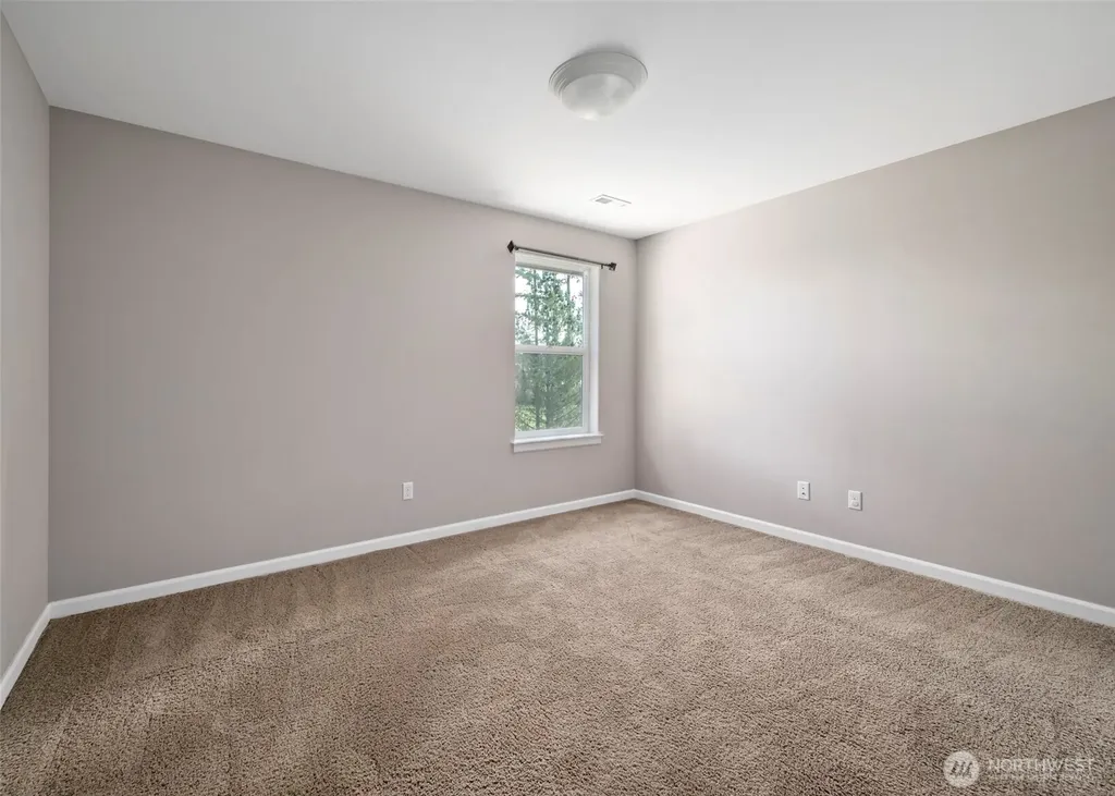 2722 SW Fairway Point Drive Oak Harbor WA 98277