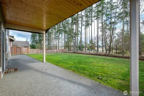 2722 SW Fairway Point Drive Oak Harbor WA 98277