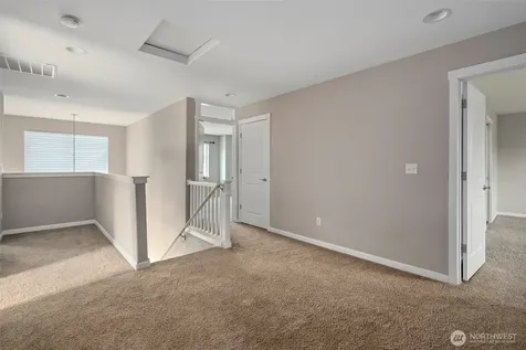 2722 SW Fairway Point Drive Oak Harbor WA 98277