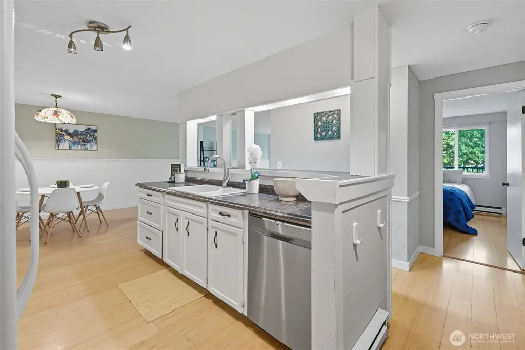 9416 1st Avenue NE Seattle WA 98115