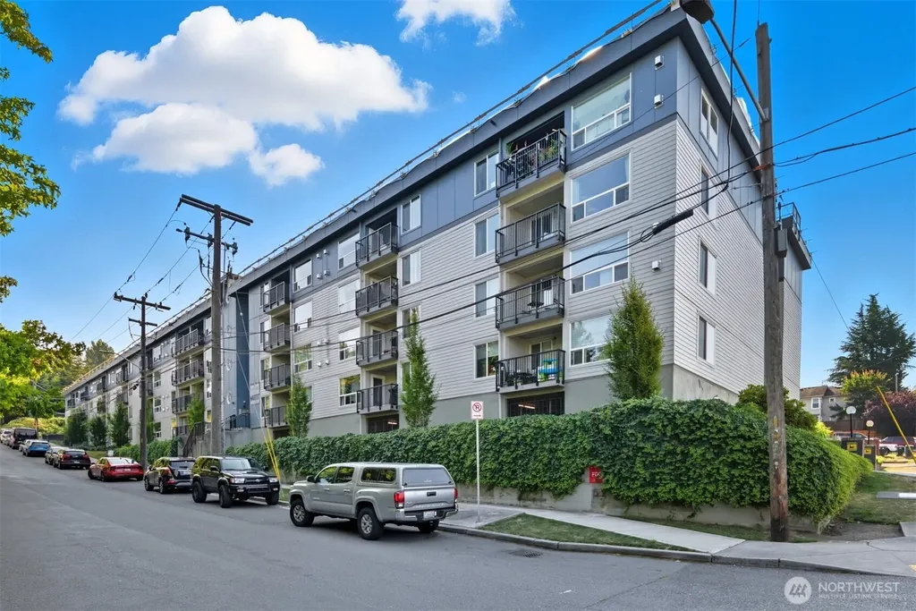 9416 1st Avenue NE Seattle WA 98115