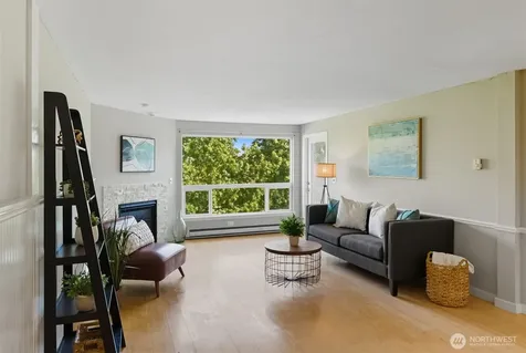 9416 1st Avenue NE Seattle WA 98115