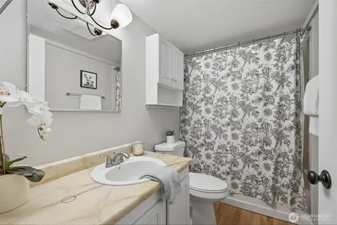 9416 1st Avenue NE Seattle WA 98115