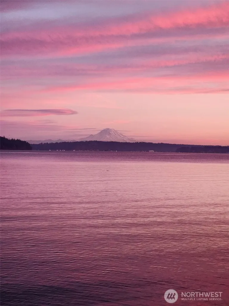 8609 E Caraway Road Port Orchard WA 98366
