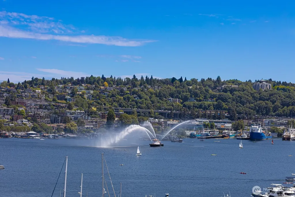 2420 8th Avenue N Seattle WA 98109