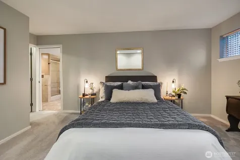 2420 8th Avenue N Seattle WA 98109