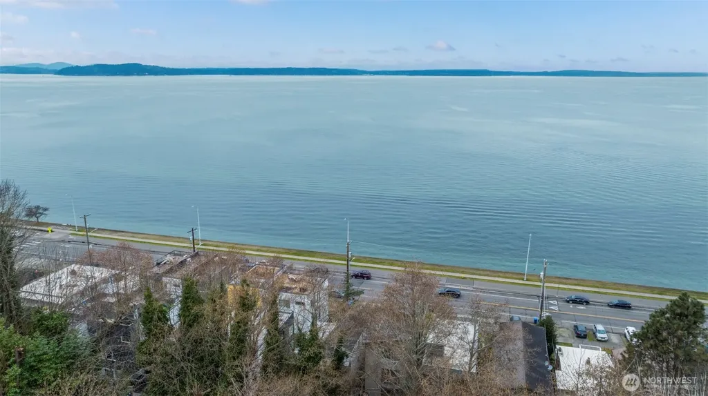 1768 Alki Avenue SW Seattle WA 98116
