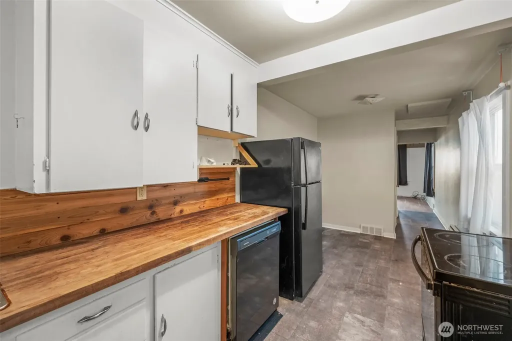 1768 Alki Avenue SW Seattle WA 98116