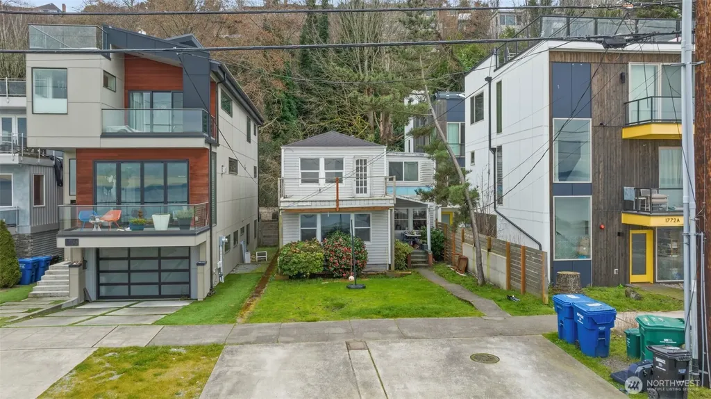 1768 Alki Avenue SW Seattle WA 98116