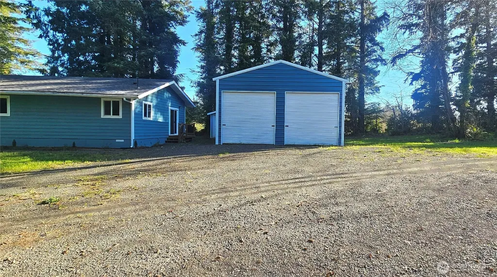 2693 State Route 101 Ilwaco WA 98624
