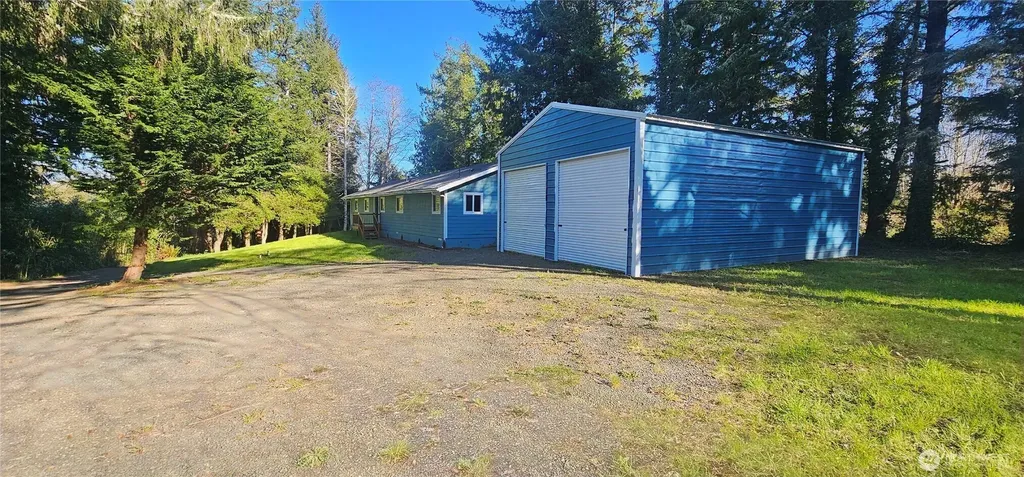 2693 State Route 101 Ilwaco WA 98624
